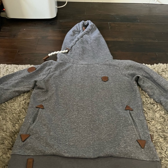 Three (3) women tops . Sell together all in good condition except the blue one - Picture 3 of 4